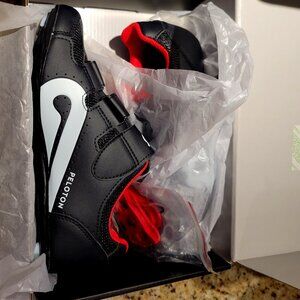 Peloton women's 38 (size 7) cycling shoes (Never worn) with bottle and tool kit